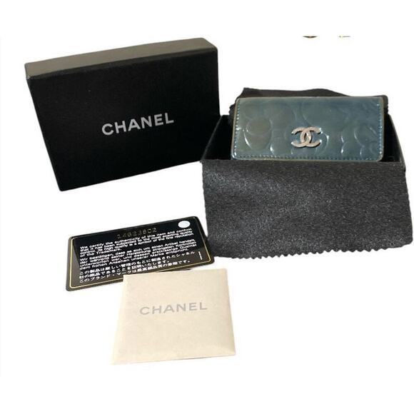 CHANEL Accessories - Chanel key holder with box